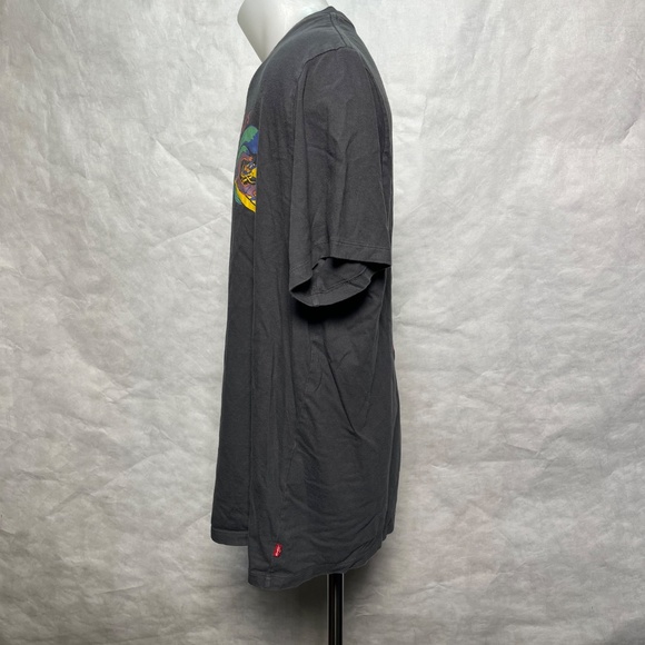 Levi's Dark Grey Graphic Tee with Dragon Design Mens XL - Picture 5 of 7